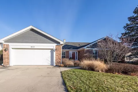 1027 N Derbyshire Ave N, Arlington Heights, IL 60004