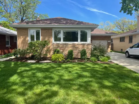 615 Forestview Ave, Park Ridge, IL 60068