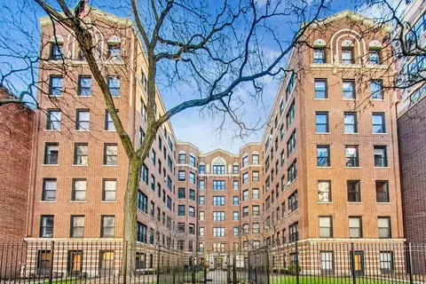 725 W Sheridan Rd #601, Chicago, IL 60613