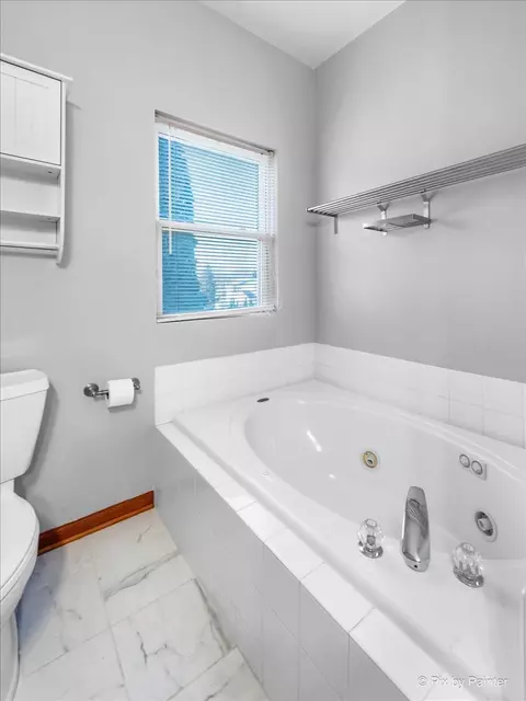 1840 Riverwood Dr, Algonquin, IL 60102 photo 12