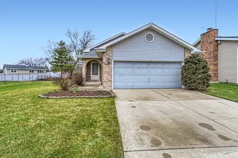 234 Winston Ln, Bloomingdale, IL 60108
