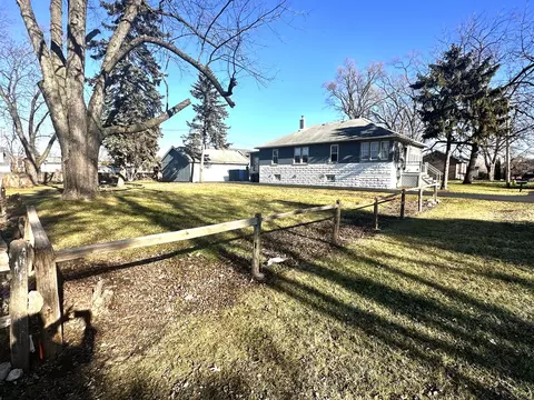2846 Hillside Ave, Waukegan, IL 60085