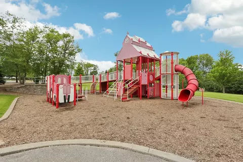 Other - 785 Cambridge Ln, Hoffman Estates, IL 60169 photo 3 of 5