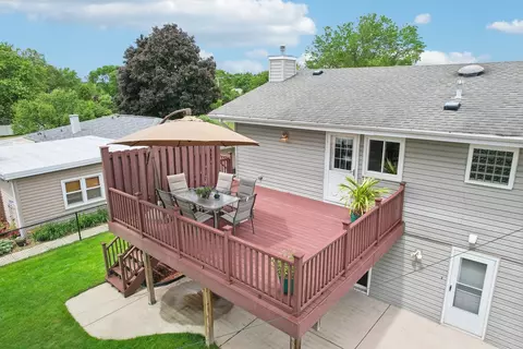 Exterior - 785 Cambridge Ln, Hoffman Estates, IL 60169 photo 14 of 14