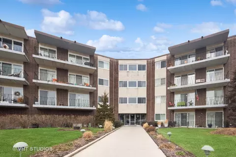 5540 Walnut Ave #22A, Downers Grove, IL 60515