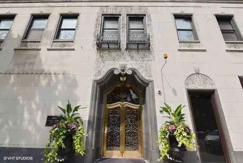 2000 N Lincoln Park West Pkwy #304, Chicago, IL 60614