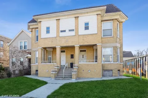 5919 W Corcoran Pl, Chicago, IL 60644