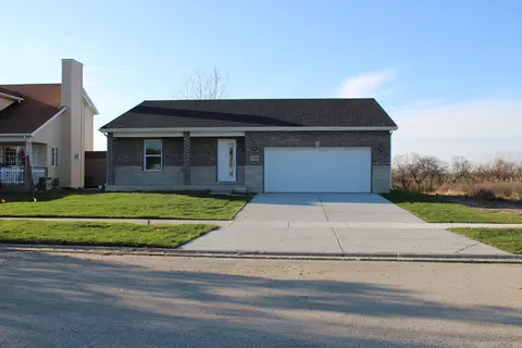 812 Western Ave, Braidwood, IL 60408