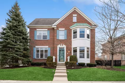 2501 Violet St, Glenview, IL 60026