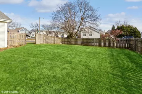 4418 W Riverside Dr, Plainfield, IL 60586 photo 19