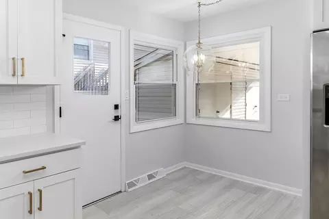 3500 Arcadia St, Evanston, IL 60203 photo 8