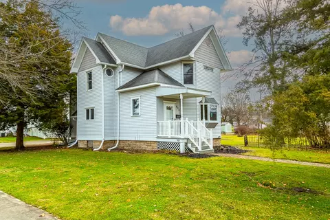 405 S Washington St, Paxton, IL 60957