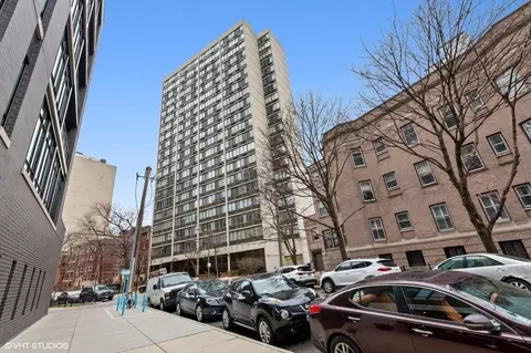 2754 N Hampden Ct #1307, Chicago, IL 60614