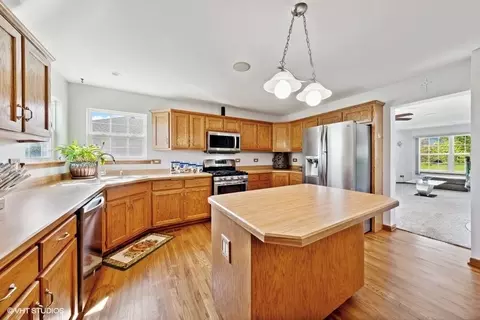 24359 Arrowhead Dr, Manhattan, IL 60442 photo 6