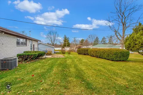 924 E 8th St, Lockport, IL 60441 photo 23