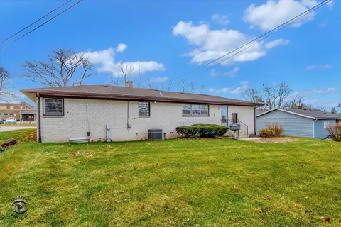 924 E 8th St, Lockport, IL 60441 photo 25