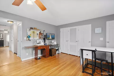991 Hillcrest Rd, Elgin, IL 60123 photo 20