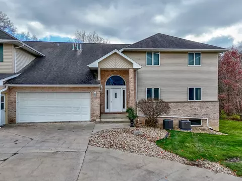 2503 Reynolds Manor Dr #2503, Ottawa, IL 61350