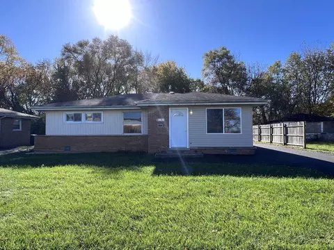 2837 Oxford Dr, Markham, IL 60428