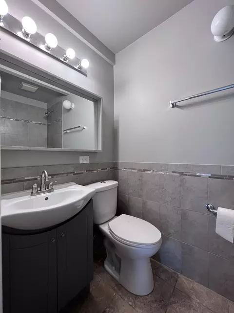 2837 Oxford Dr, Markham, IL 60428 photo 12