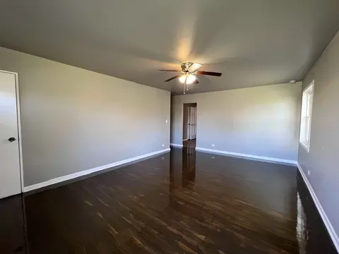 2837 Oxford Dr, Markham, IL 60428 photo 5