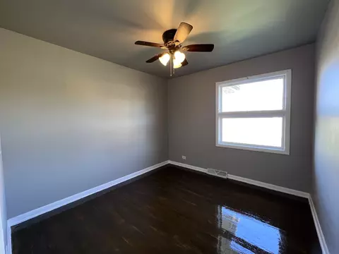 2837 Oxford Dr, Markham, IL 60428 photo 9