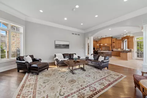 8721 Balmoral Ct, Burr Ridge, IL 60527 photo 20
