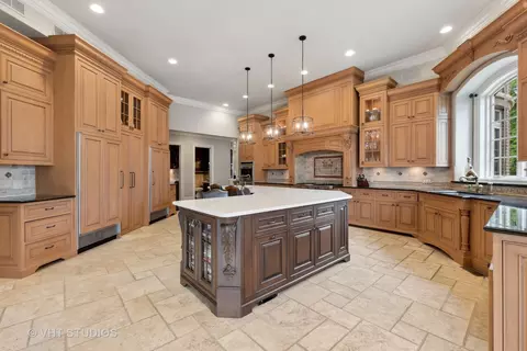 8721 Balmoral Ct, Burr Ridge, IL 60527 photo 16
