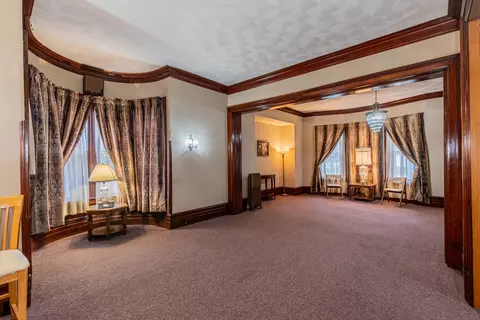 339 E Chestnut St, Sheffield, IL 61361 photo 4