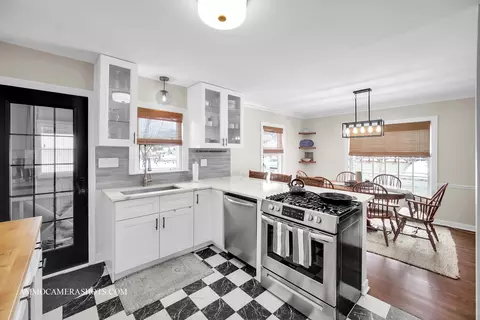 324 S Chase St, Wheaton, IL 60187 photo 8