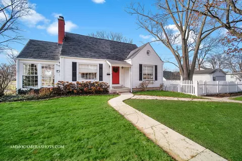 324 S Chase St, Wheaton, IL 60187