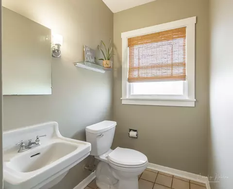213 Perry St, Elgin, IL 60123 photo 13