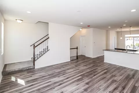 1539 Cooper St, Des Plaines, IL 60018 photo 4