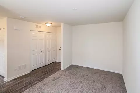 1539 Cooper St, Des Plaines, IL 60018 photo 3