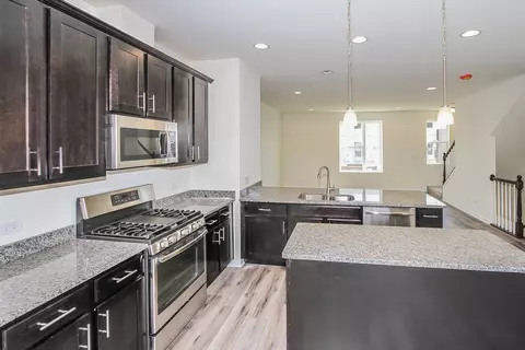 1539 Cooper St, Des Plaines, IL 60018 photo 9