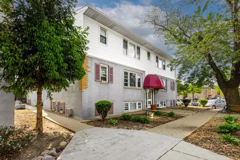 9421 Kelvin Ln #3151, Schiller Park, IL 60176