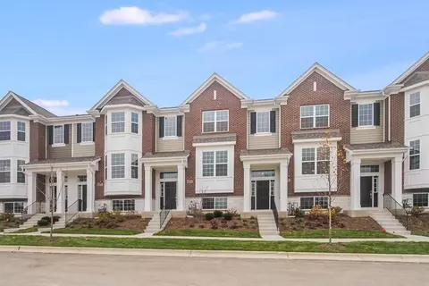 9275 Harlowe Ln, Orland Park, IL 60462