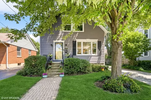 127 S Dunton Ave, Arlington Heights, IL 60005