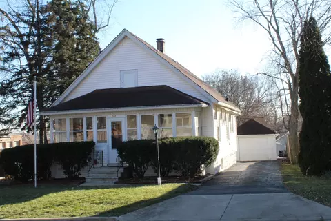 908 Croghan Ave, Joliet, IL 60436