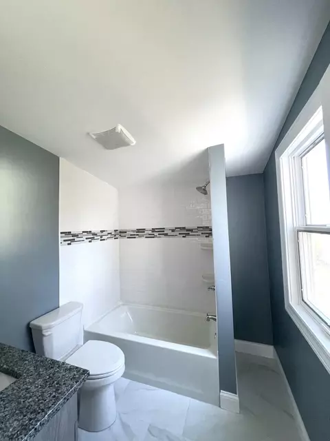 9714 Main St, Hebron, IL 60034 photo 11