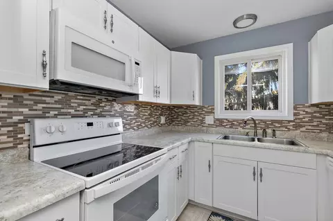 271 12th St #7E, Wheeling, IL 60090 photo 7