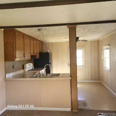 862 W 3rd St, Braidwood, IL 60408 photo 4