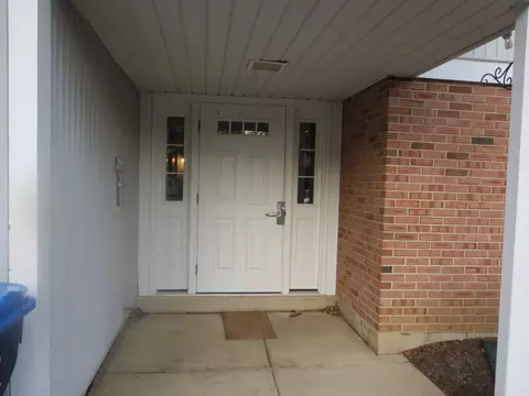 1232 Sandhurst Ct #A2, Schaumburg, IL 60193