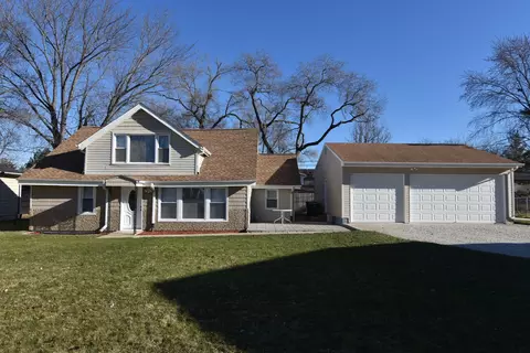 36077 N Francis Ave, Ingleside, IL 60041