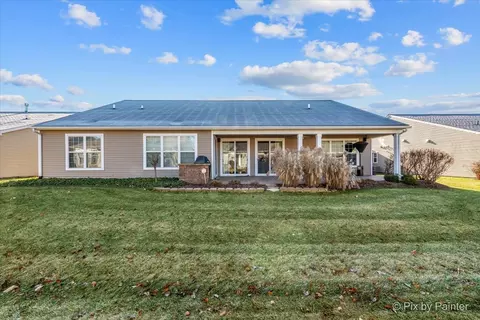 2480 Vista Trl, Elgin, IL 60124 photo 5