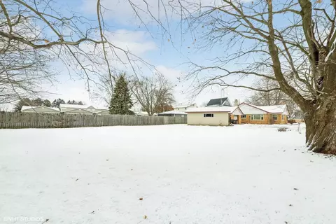 400 W Main St, Capron, IL 61012 photo 19
