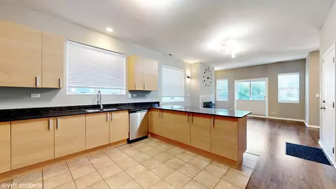 4856 S Champlain Ave #2N, Chicago, IL 60615 photo 6