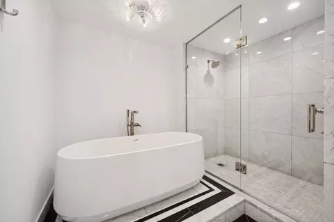 180 E Pearson St #5701, Chicago, IL 60611 photo 27