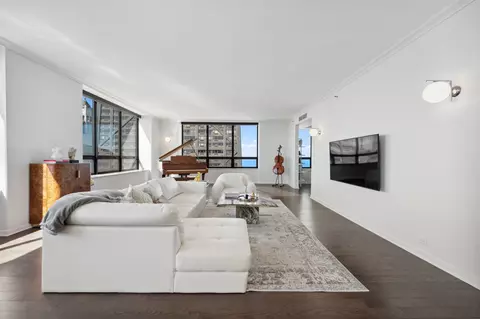 180 E Pearson St #5701, Chicago, IL 60611 photo 7