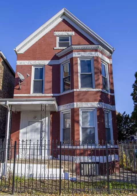 5219 S Campbell Ave, Chicago, IL 60632
